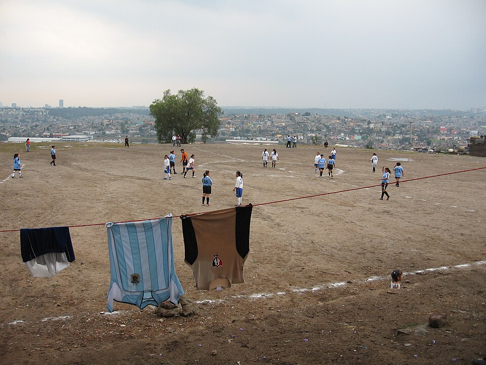 Banderín de córner en un estadio argentino